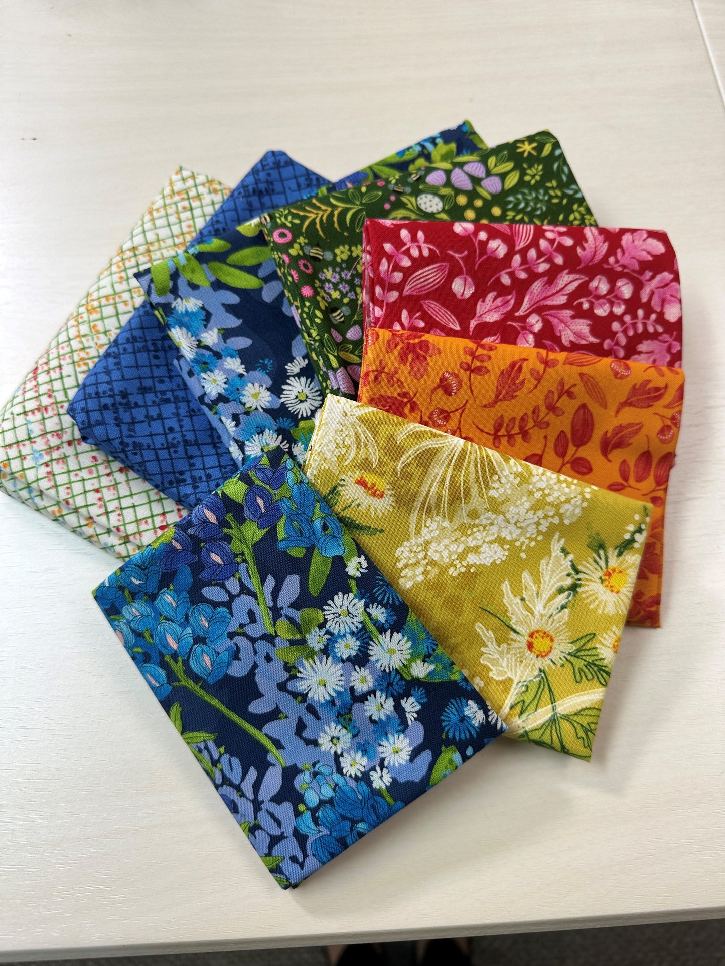 Paper Lanterns Quilt Kit - Throw size