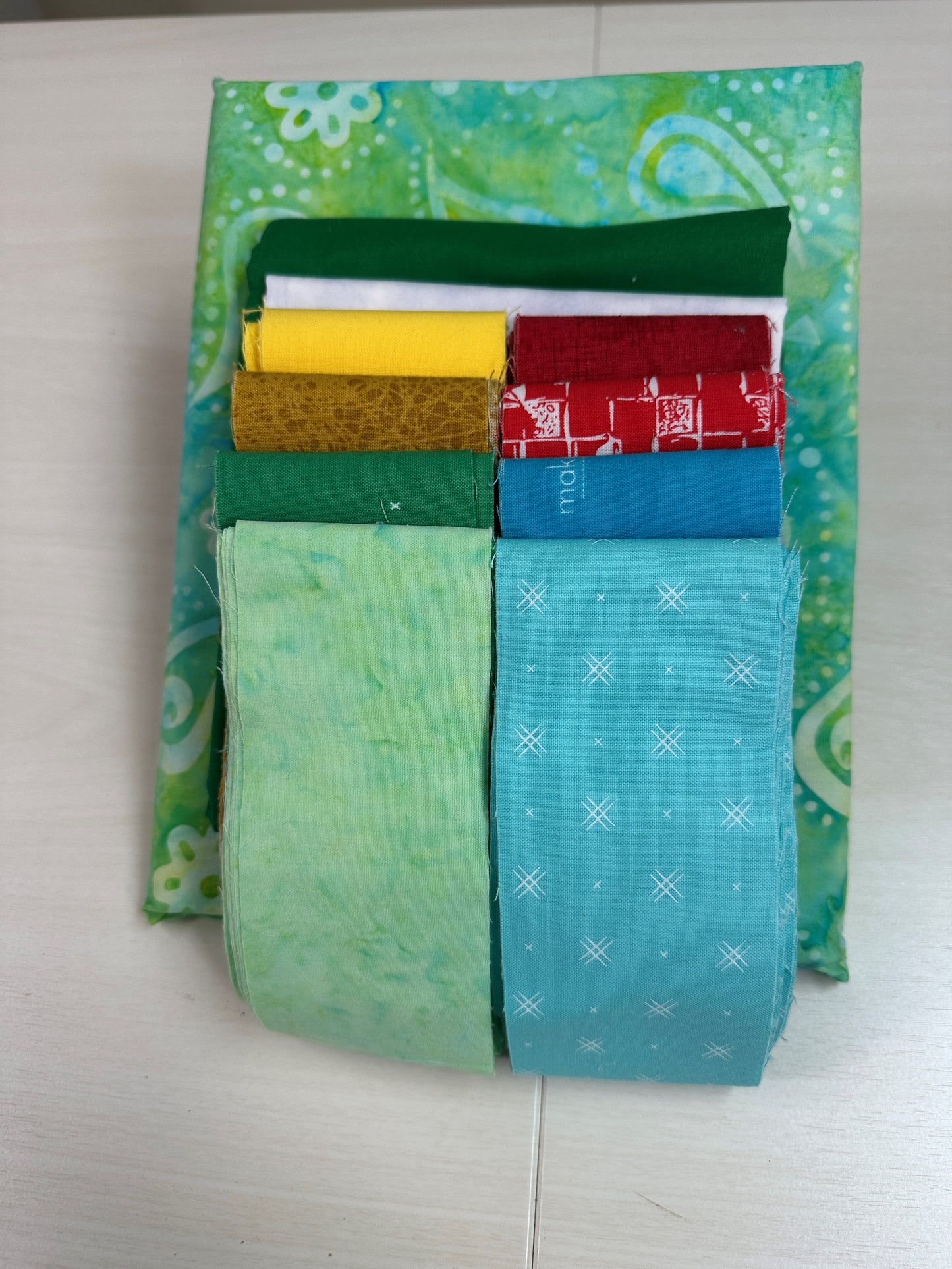 Strip Tube Rainbow Quilt Kit - Mixed Fabrics - Baby Size