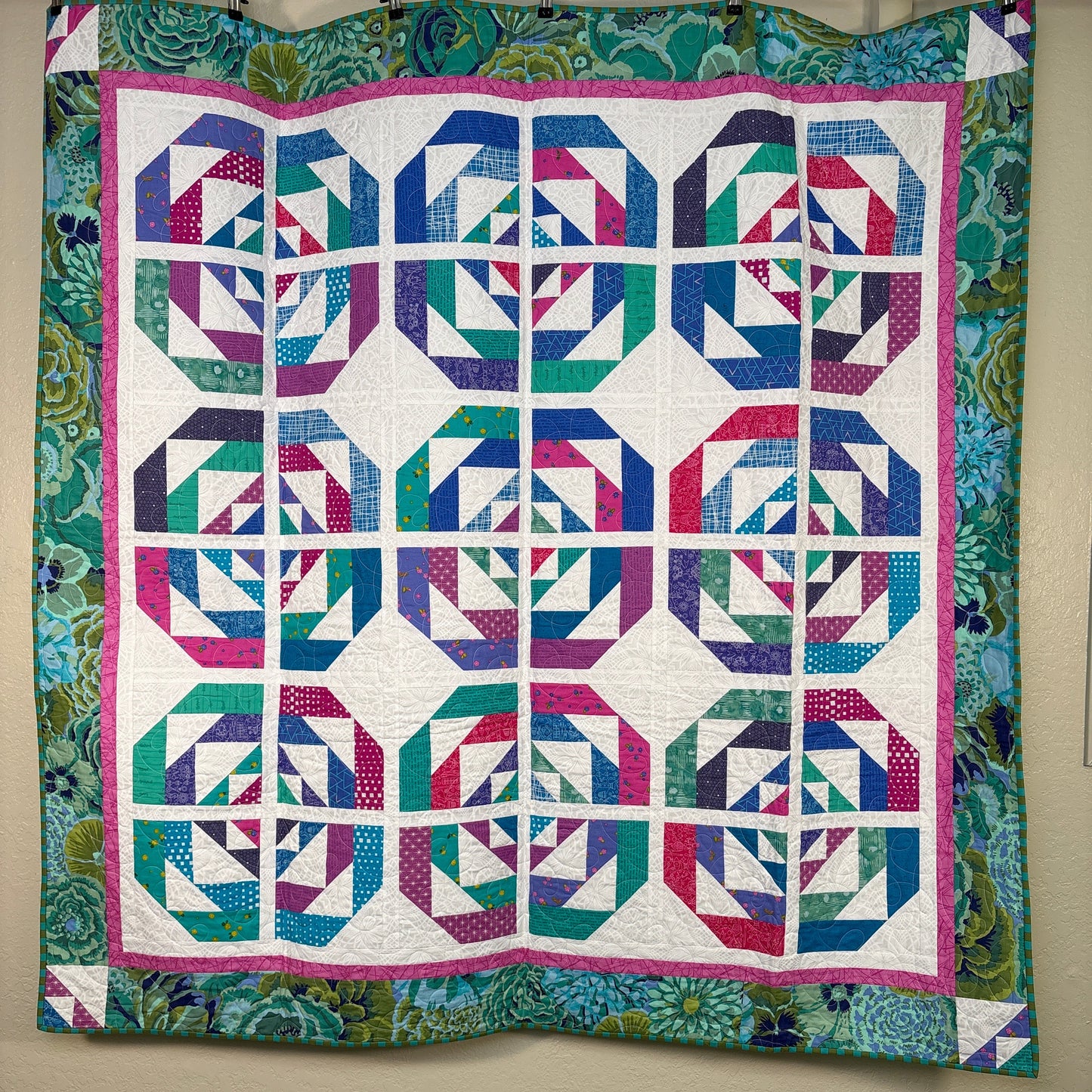 Sample Quilt - STRIP APPLE PINEAPPLE