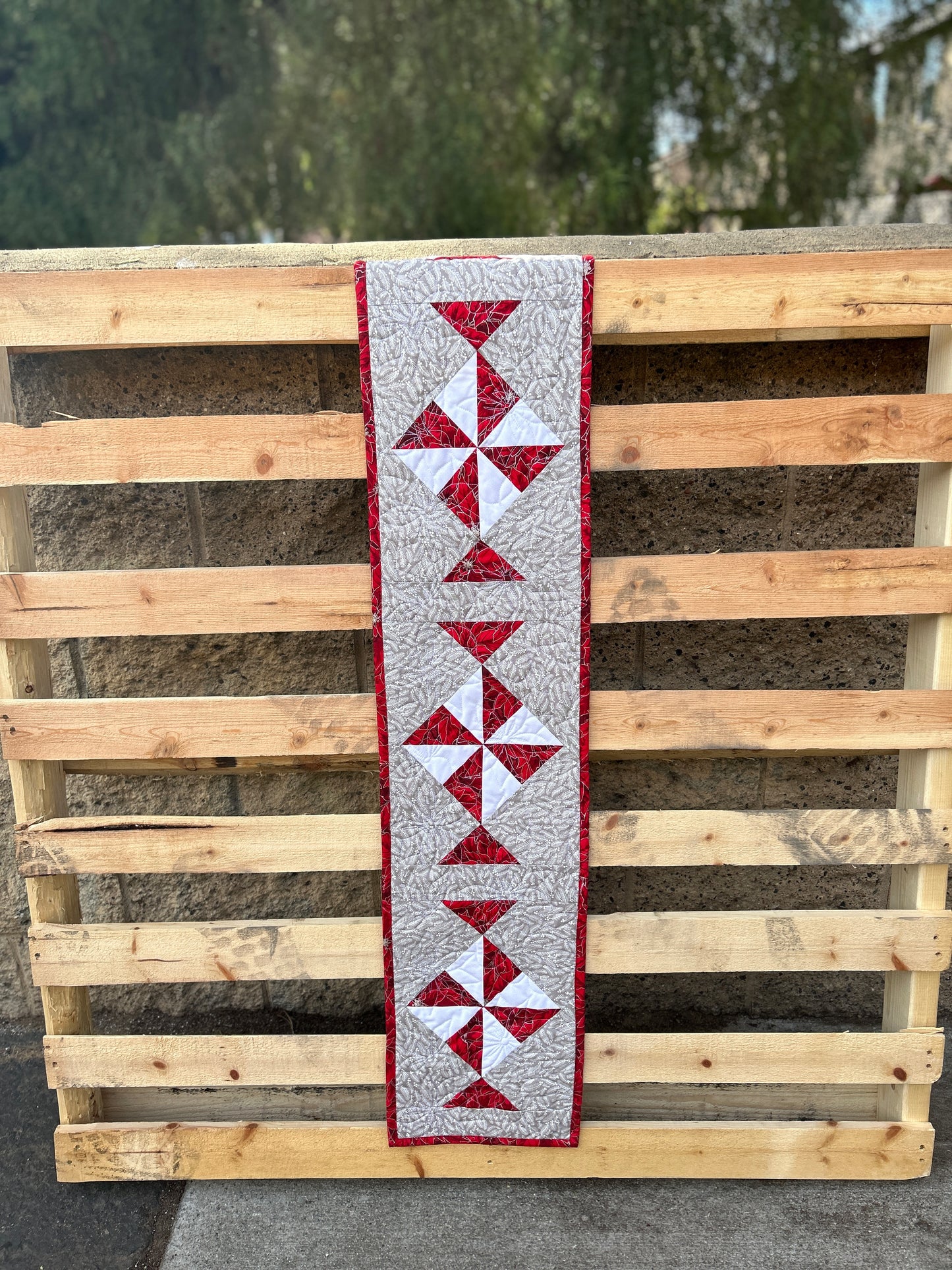 Peppermint Pinwheels Table Runner Kit - Red Colorway